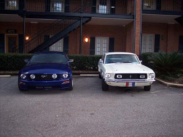 My bosses '69 Shelby GT350 vert-000_0354resize.jpg