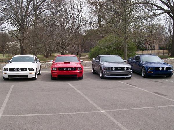 Bold Moves Mustang Club of Tulsa-group-cars1.jpg