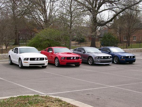 Bold Moves Mustang Club of Tulsa-group-cars3.jpg