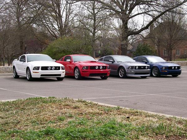 Bold Moves Mustang Club of Tulsa-group-cars4.jpg