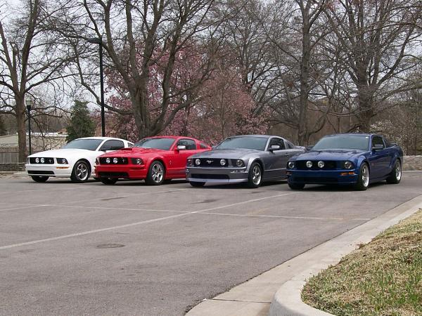 Bold Moves Mustang Club of Tulsa-group-cars6.jpg