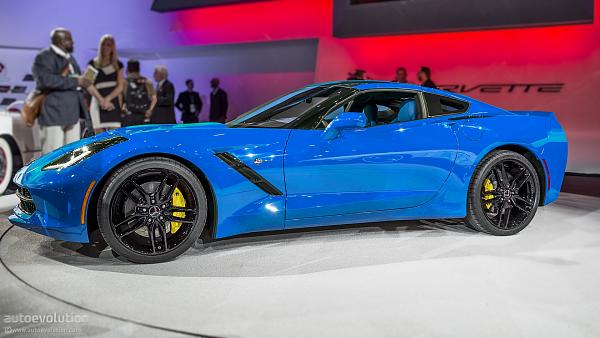 Corvette C7-laguna-blue-1.jpg