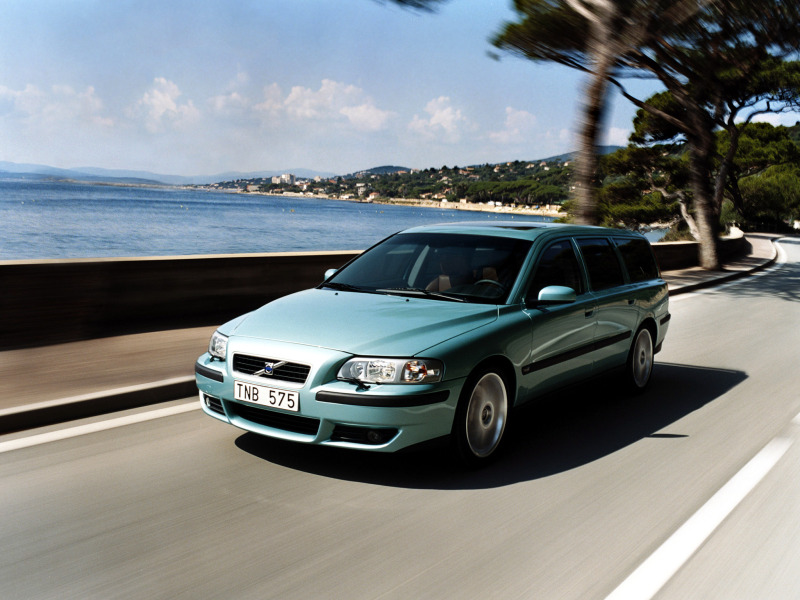 Name:  autowpru_volvo_v70_r_42.jpg
Views: 65
Size:  150.9 KB