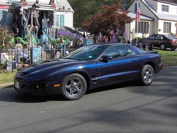 Beat it!  Beat it!  Let&rsquo;s See and Hear About Your Beater Car-oct1506-001-medium-.jpg