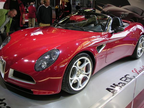 Spy Shots: New 450-hp Exotic Alfa Romeo-picture-097-s.jpg