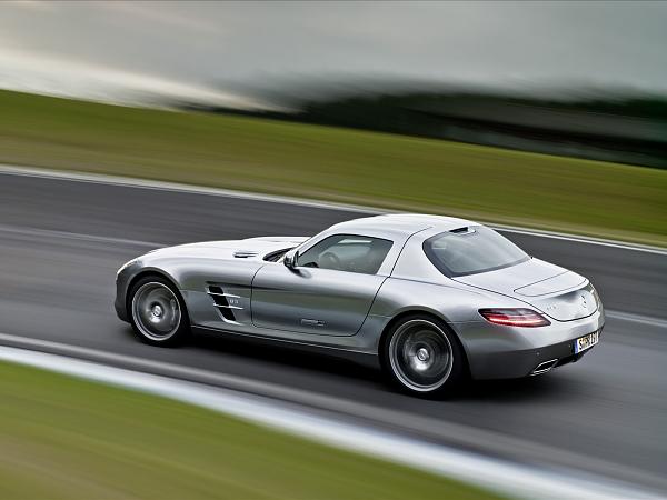 MercedesBenz SLS-2011-mercedes-benz-sls-amg-17.jpg