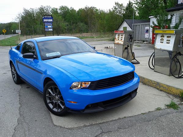 Greetings from Ontario-gasstation2.jpg