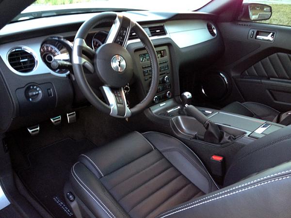 New here, 2013 manual transmission V6 coupe, ingot silver-img_3662-700.jpg
