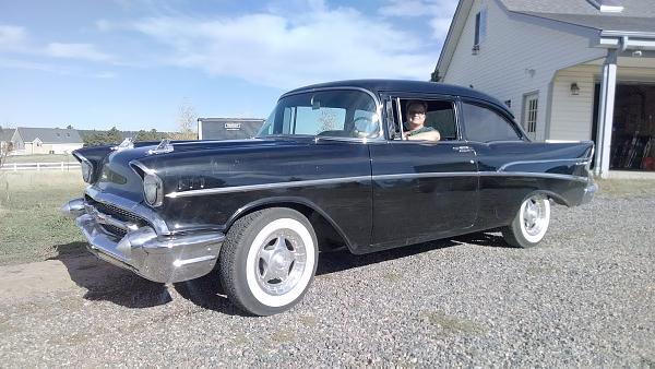 Howdy-57chevy.jpg