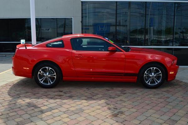 Out with the HEMI and in with the PONY-car1.jpg