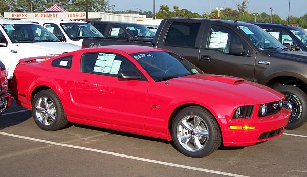 Got my 2008 Torch Red GT-lot.jpg