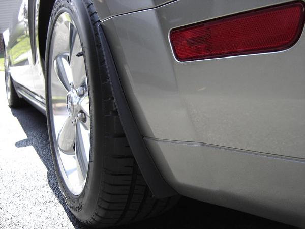 My 2009 Vapor GT/CS-exterior-rear-mud-flap-driver-20080712.jpg
