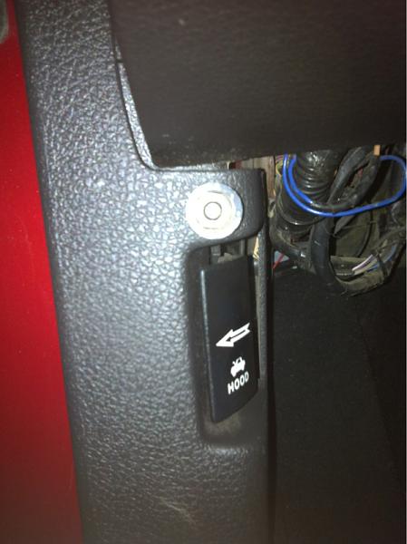 Unknown button on my mustang-image-381528551.jpg
