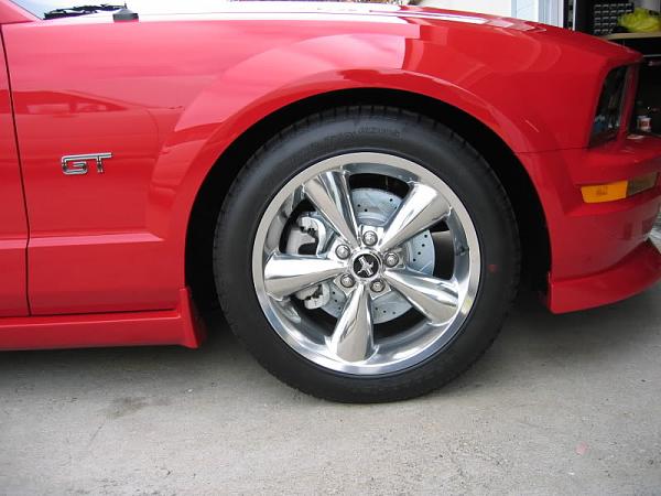 Photoshop/Picture request - drilled rotors on an 05-09 GT-image-3158024823.jpg