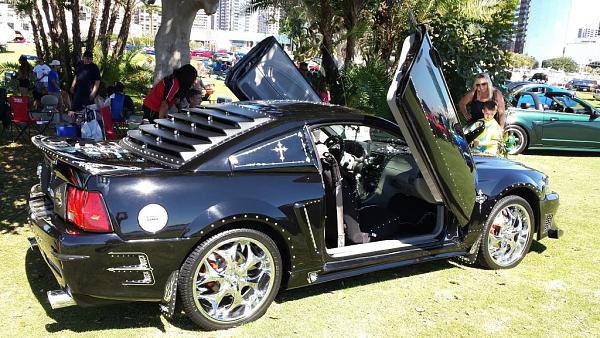Bedazzled Mustang-2013-10-06-12.33.16.jpg