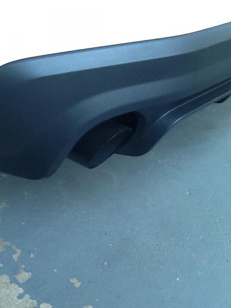 Black exhaust on white GTCS-image-1892995268.jpg