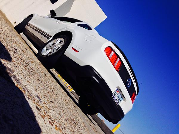 Black exhaust on white GTCS-image-1164330403.jpg