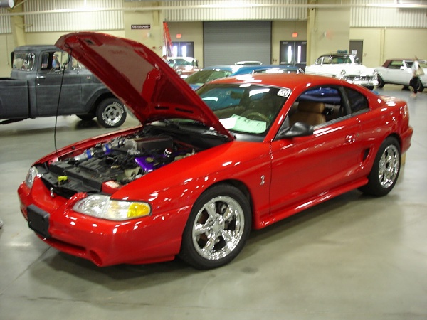 Quite a few Mustangs at Asheville auction yesterday-dsc01428.jpg