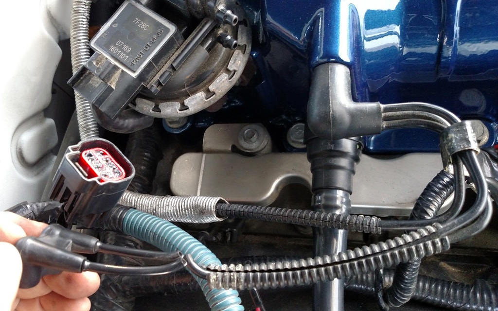 Name:  20160326_vac-line1.jpg
Views: 250
Size:  253.3 KB