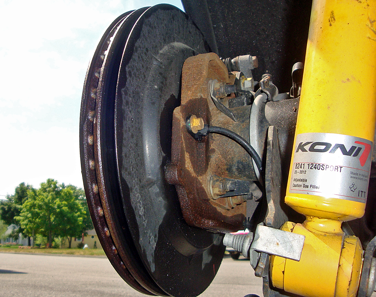 Name:  2014-07-08_axle-seal-leak2_zps55e3a4a8.jpg
Views: 119
Size:  1.28 MB