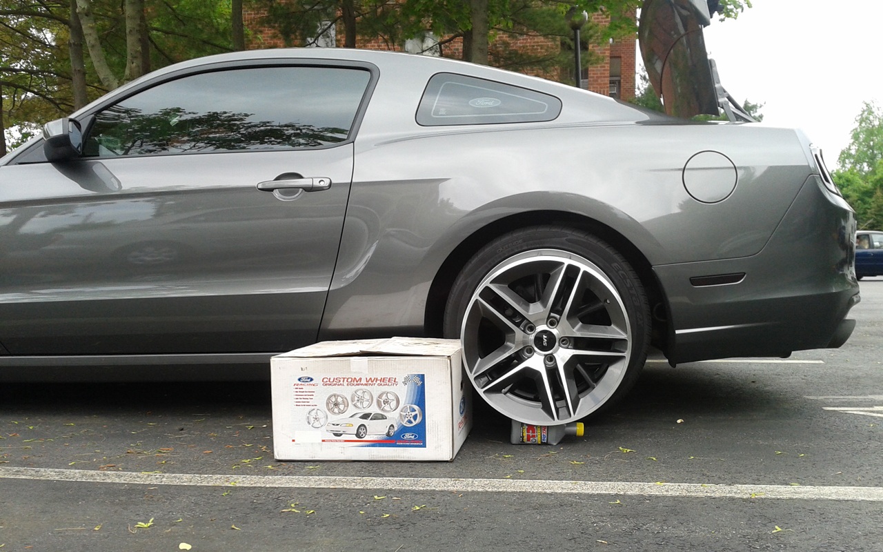 Name:  2013-05-23_GT500-rim-mockup_zpsa6850c7a.jpg
Views: 89
Size:  358.5 KB