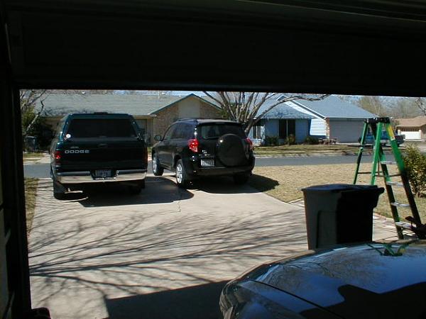 Ponies on The Run!-dust.jpg