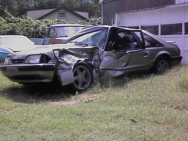 Car wrecks in june 2004 in austin texas ford mustang #1