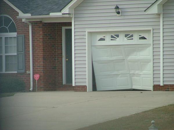 Ponies on The Run!-garage.jpg