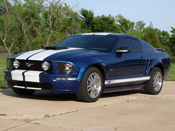 Ponies on The Run!-no-scoops3.jpg