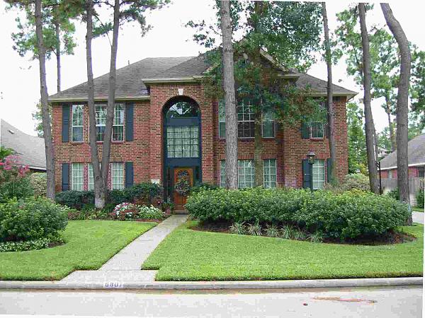 Ponies on The Run!-house-front.jpg