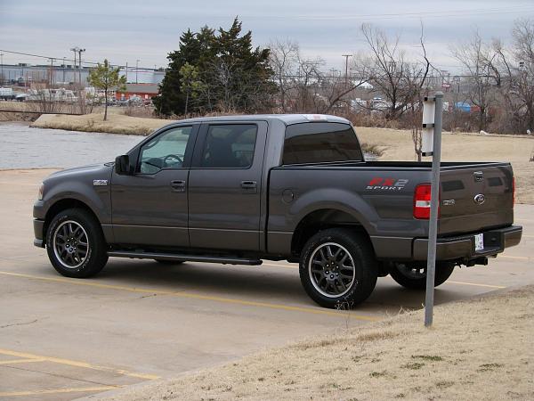 Ponies on The Run!-f150-fx2b.jpg