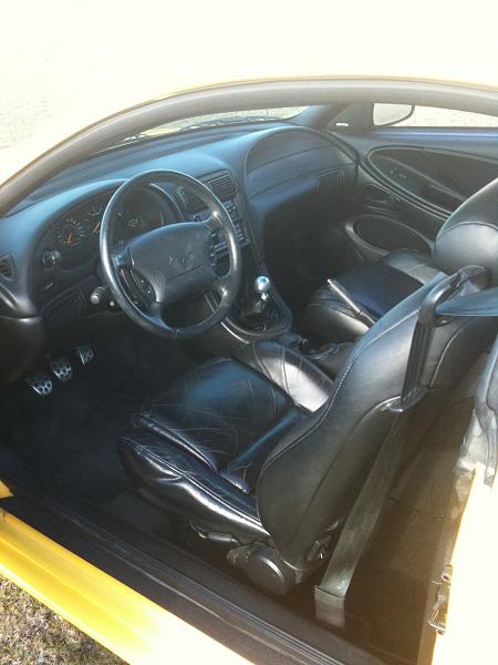 Some pics of my 2011 GT and others-img_4109.jpg