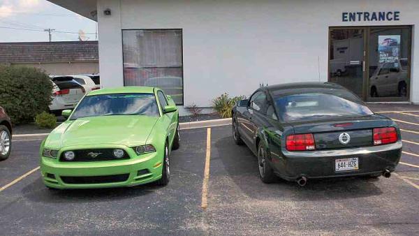 '11-13 5.0 vs. '08-09 Bullitt? Which would you rather have?-changing-gaurd.jpg