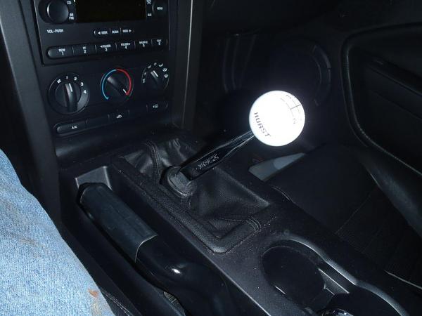 My first impression of the Hurst shifter.-p2240529.jpg