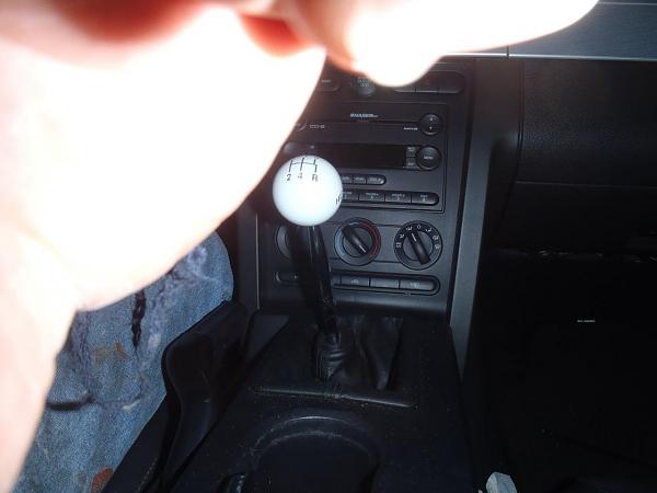 My first impression of the Hurst shifter.-p2240536.jpg