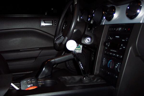 My first impression of the Hurst shifter.-100_2877.jpg