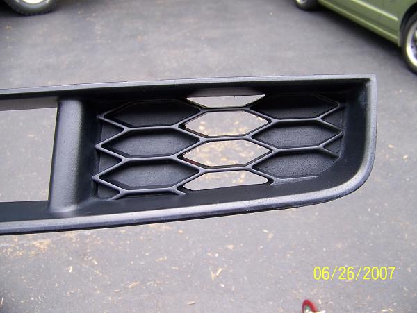 Steeda Brake duct kit-grill-cut-out-close.jpg