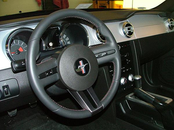 Show us your shift light! Also, where to mount one?-steering-wheel.jpg