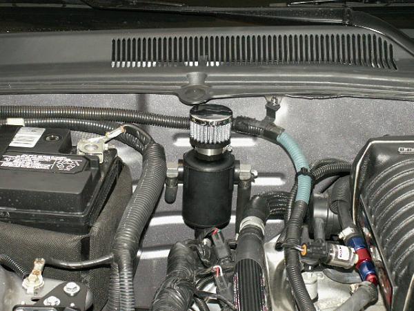 breathers/catch can installed-venomventsicupgrade-015.jpg