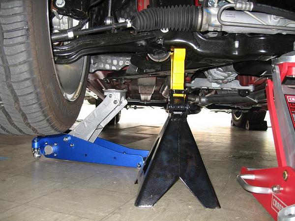 Where to place Jack Stands for exhaust work?-07gtcsacmanor-063.jpg