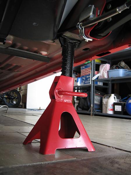 Where to place Jack Stands for exhaust work?-07gtcsacmanor-064.jpg