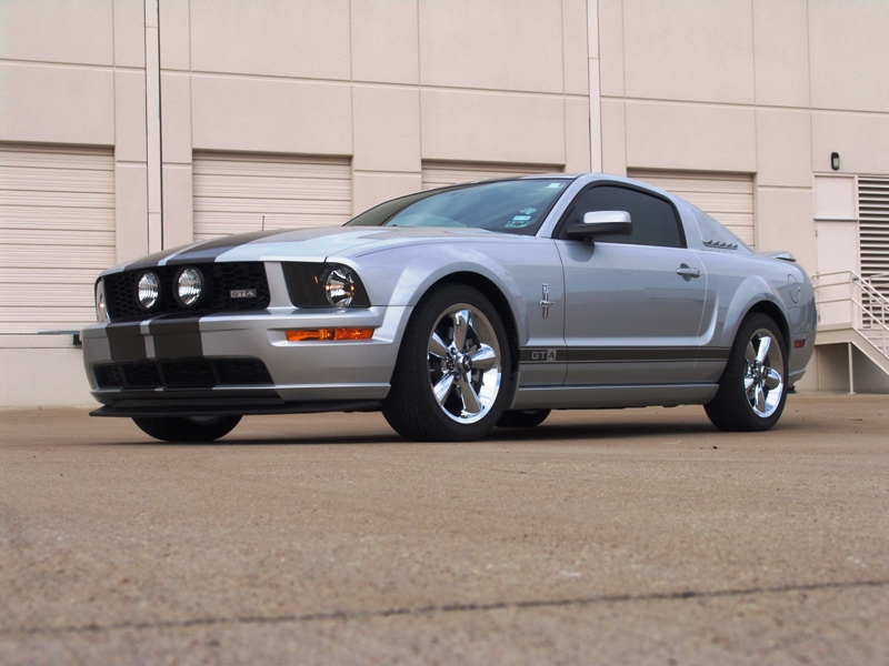 Much does 2006 ford mustang cost #9