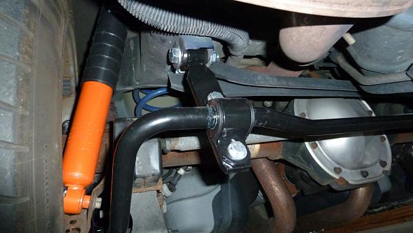 Strano parts adjustable rear sway bar installed...-p1000064-1.jpg