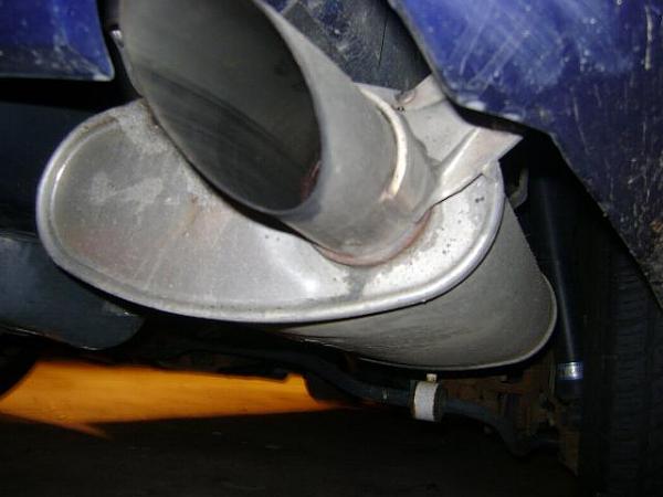 Need some help from someone w/ a v6-0muffler.jpg