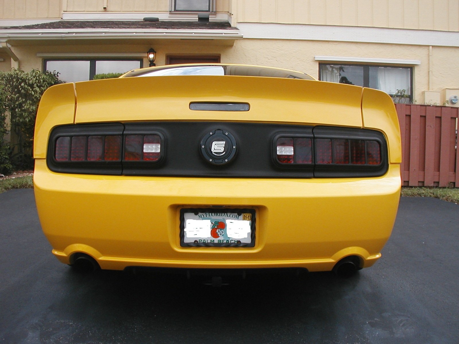 2005-2009 Mustang Tail Lights - AmericanMuscle.com
