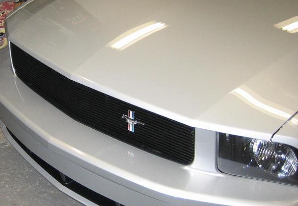Black billet GT grille available soon (no pony or fogs!)-emblem-3.jpg