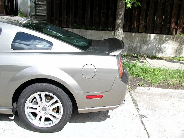 Installed my 3d Carbon GT500 Spoiler-610side.jpg