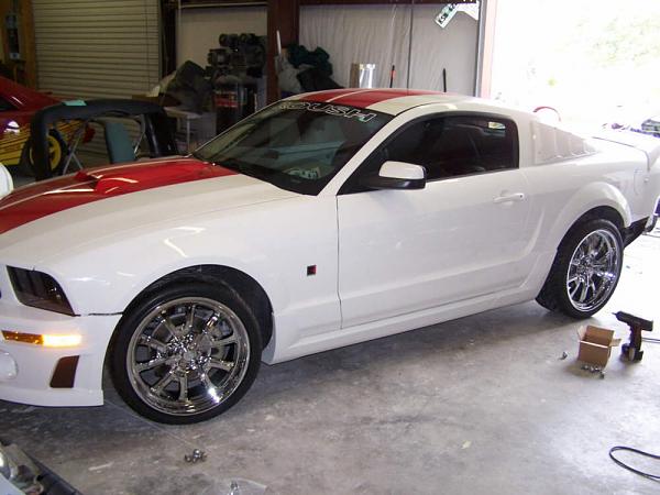 Just thought I'd post some pics of my stripes under contruction..-newwheels.jpg