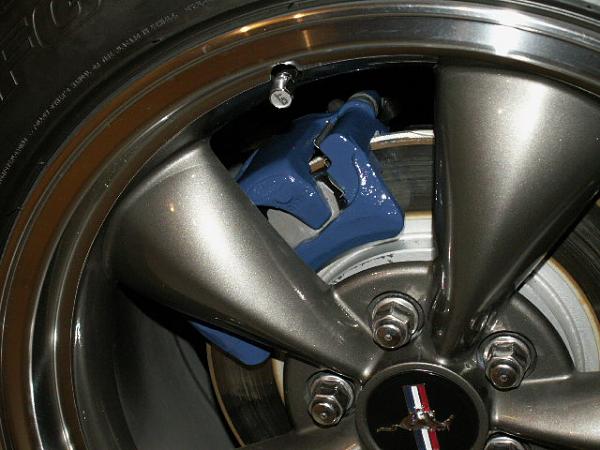 Day off + rain all day = painted calipers!-calipers3.jpg