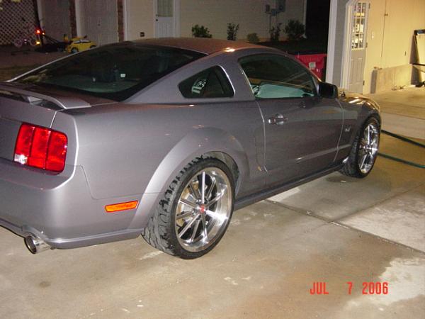 new shelby wheels installed-dsc03952.jpg